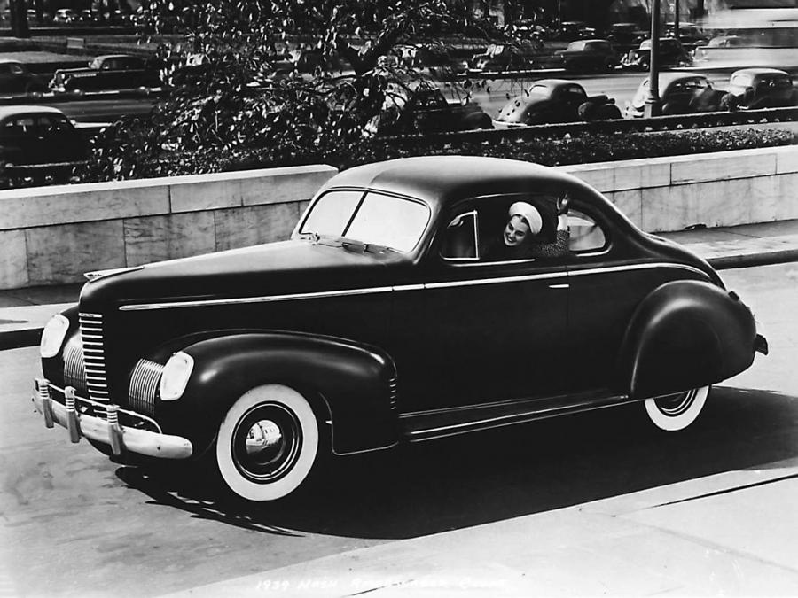 Nash Ambassador Eight Coupe (3982) '1939